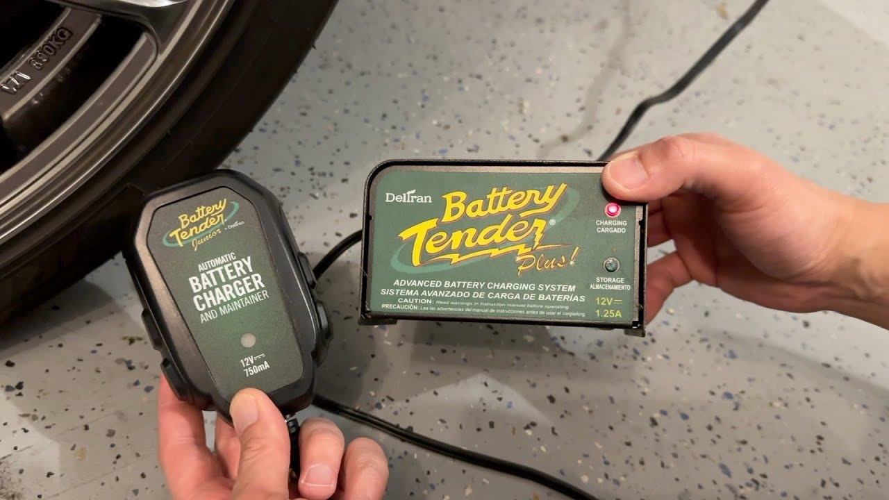 WHICH ONE? Battery Tender PLUS vs. Battery Tender JUNIOR! YouTube