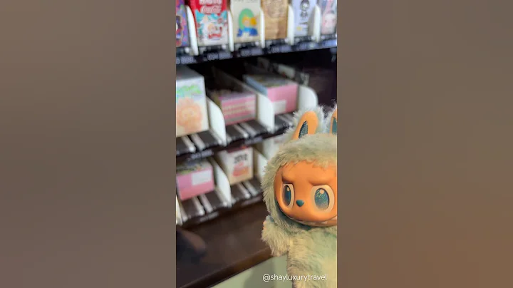 I went LABUBU HUNTING found a vending machine of Popmart Thailand v3 Big into Energy v2 v1 #labubu