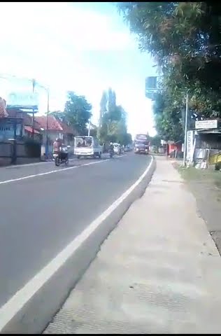 Basuri suka suka saturn