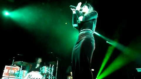 Marina And The Diamonds - Hermit The Frog - Burger Queen Tour - Melkweg Amsterdam 2010
