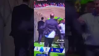🏃🏻♂️➡️ MAX ALLEGRI AL TERMINE DI GENOA-MILAN 🏃🏻♂️➡️ @ACMilan @seriea @marksicci