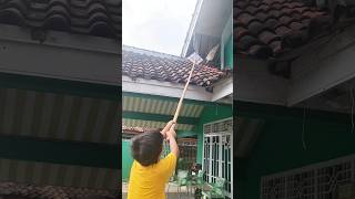 Fathan Dapat Layangan Sukhoi Nyangkut