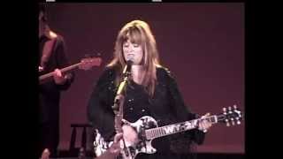 Video thumbnail of "WYNONNA JUDD Girls With Guitars 2004 LiVe"