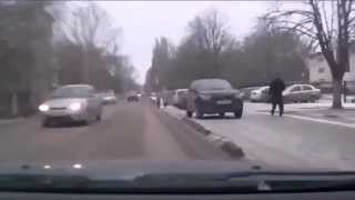 Пешеходы С Детьми Бессмертные На Дорогах