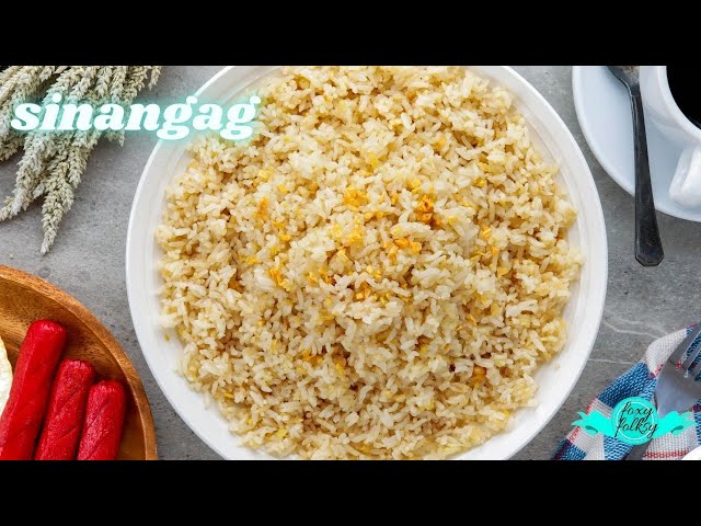 Filipino Fried Garlic Rice (Sinangag) - The Foodie Takes Flight