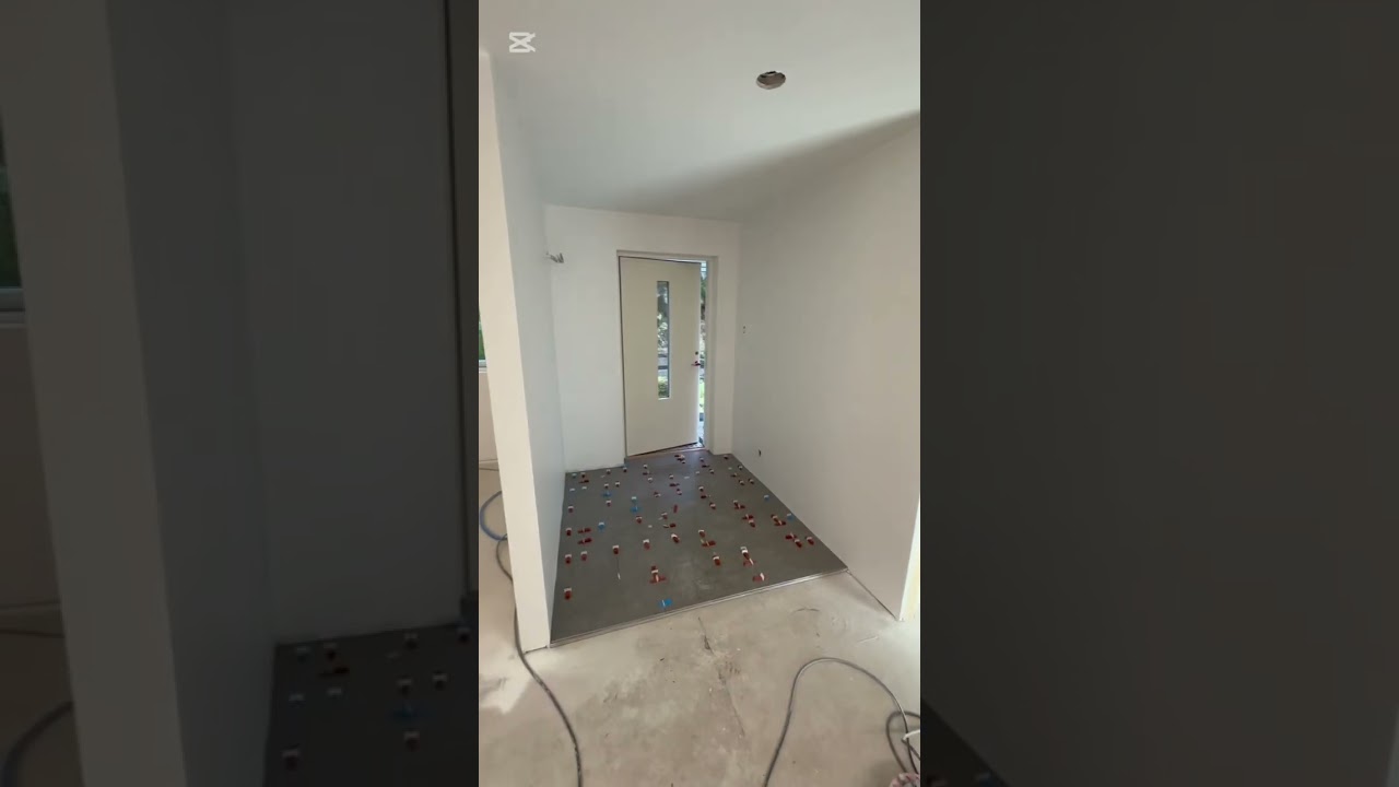 #new#job#new#house#renovation#painting#white#color#graco#maschine