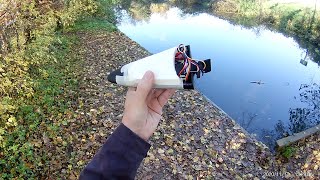 My basic 3D printed boat at Barrs Court Moat 20201112