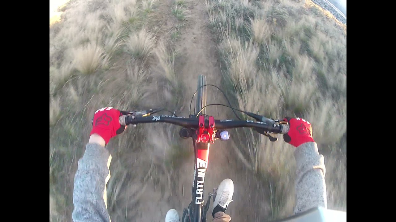 batchelor heights downhill mountain bike, canada, b.c