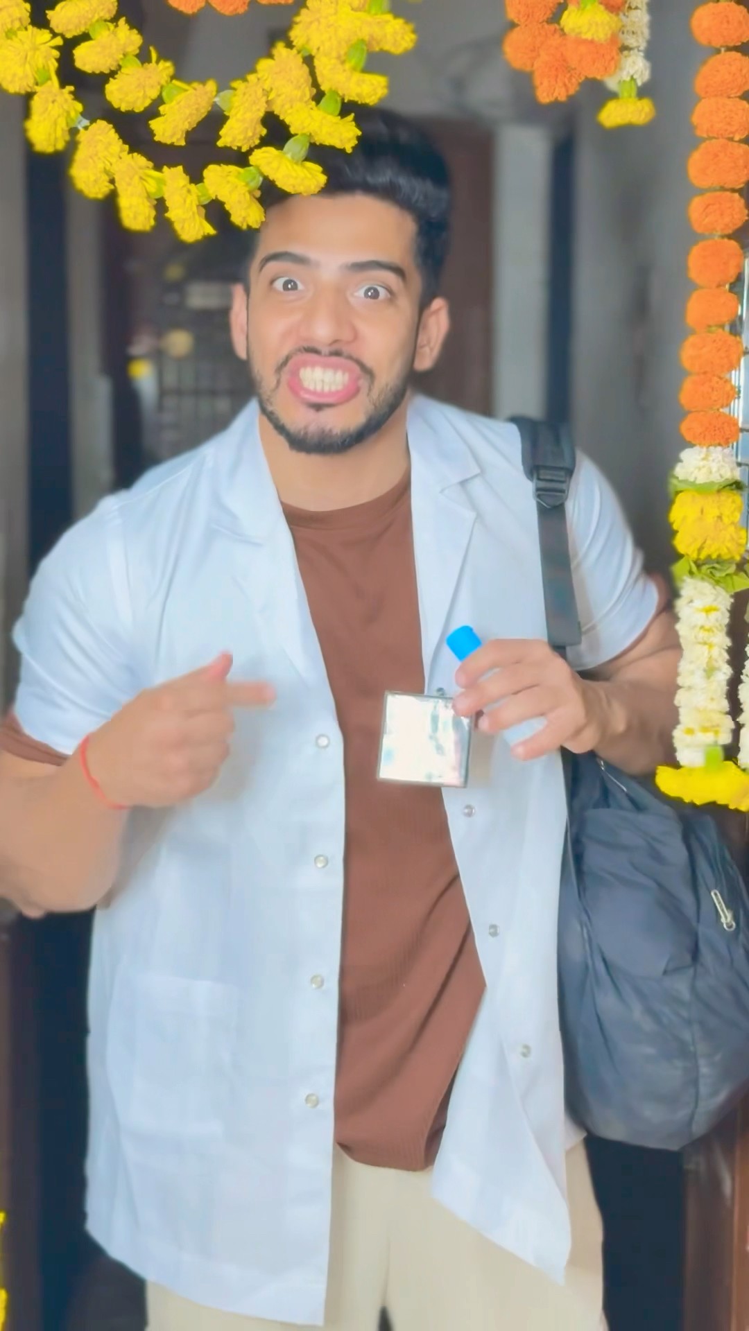 Har dard ki dawa ? Business Mind | dekhta hu kese nahi bikhta hai maal ? #comedy  #funny  #shorts