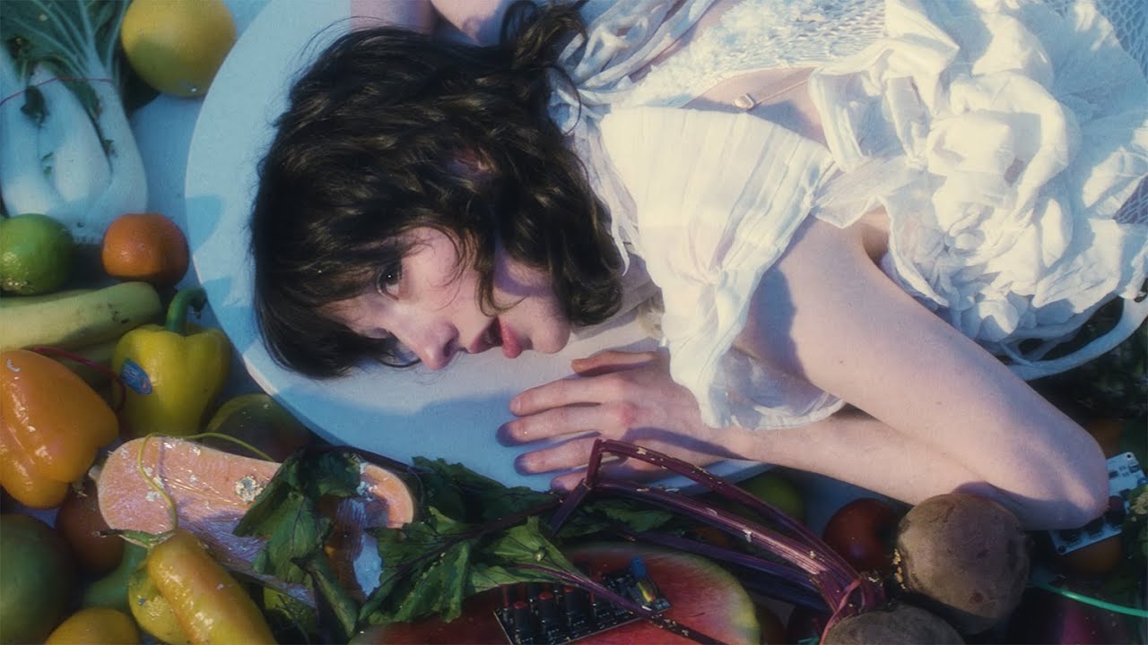 8485 - Same tasks (OFFICIAL VIDEO) - YouTube
