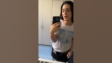 Arca teases new music 2 (02/01/2025)