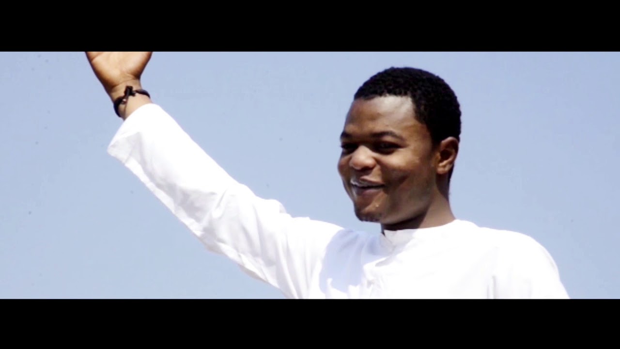 DELPHIN MUKENDI chante arc en ciel dans son nouvel album ce qui fait pleurer les gens