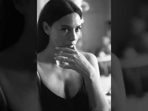 Vidéo: 19 Images D'archives De Monica Bellucci Que Vous Pouvez Regarder à L'infini