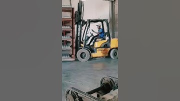 Precision Move Interlock Unloading on Conveyor #smartblockline #concreteblocks #machine