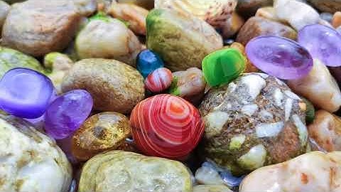 Super clean beach, suitable for a variety of rare sea shells. Agate, pearl, crystal