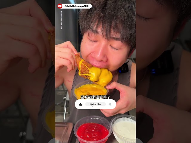 Fried Chicken + INSANE Sauces Mukbang 🍗🔥 #shorts  #mukbang #bbqmeat #asmrfood#funnyshorts