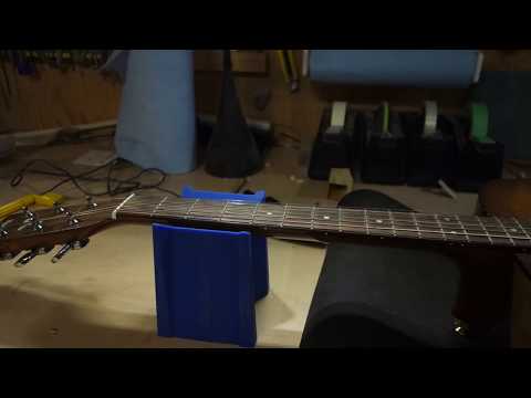 How to Tell When When It's Time to Change Guitar Strings