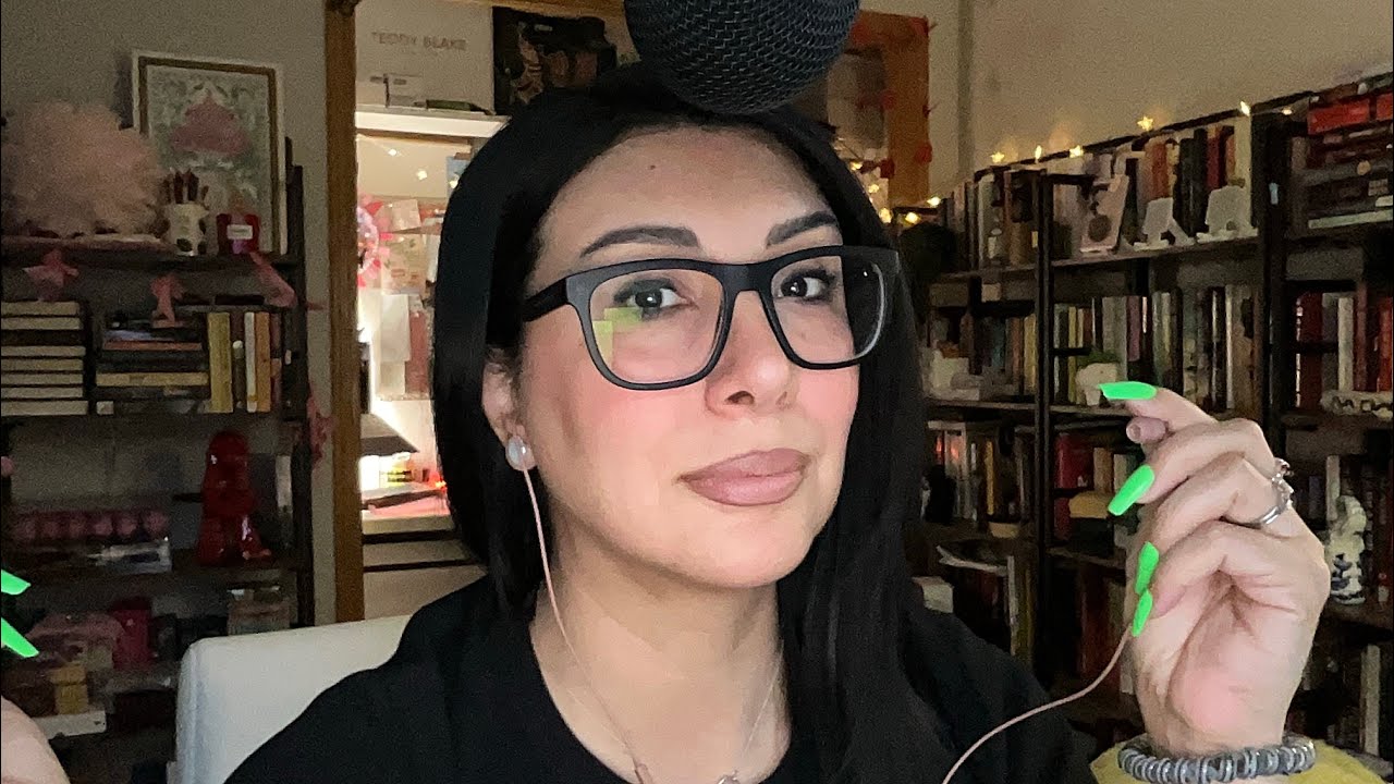 Entertainment News ASMR 🗞️ Jlo, Ray J, Tyra Banks, Gene Simmons, Shia