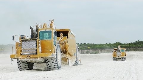 Caterpillar 657E Scrapers - Picking Up Lime at Danish Lime Quarry | Komatsu WA480 | DANKALK (4K)