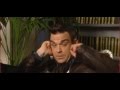 Capture de la vidéo Mark Owen & Robbie Williams Short Interview 2010