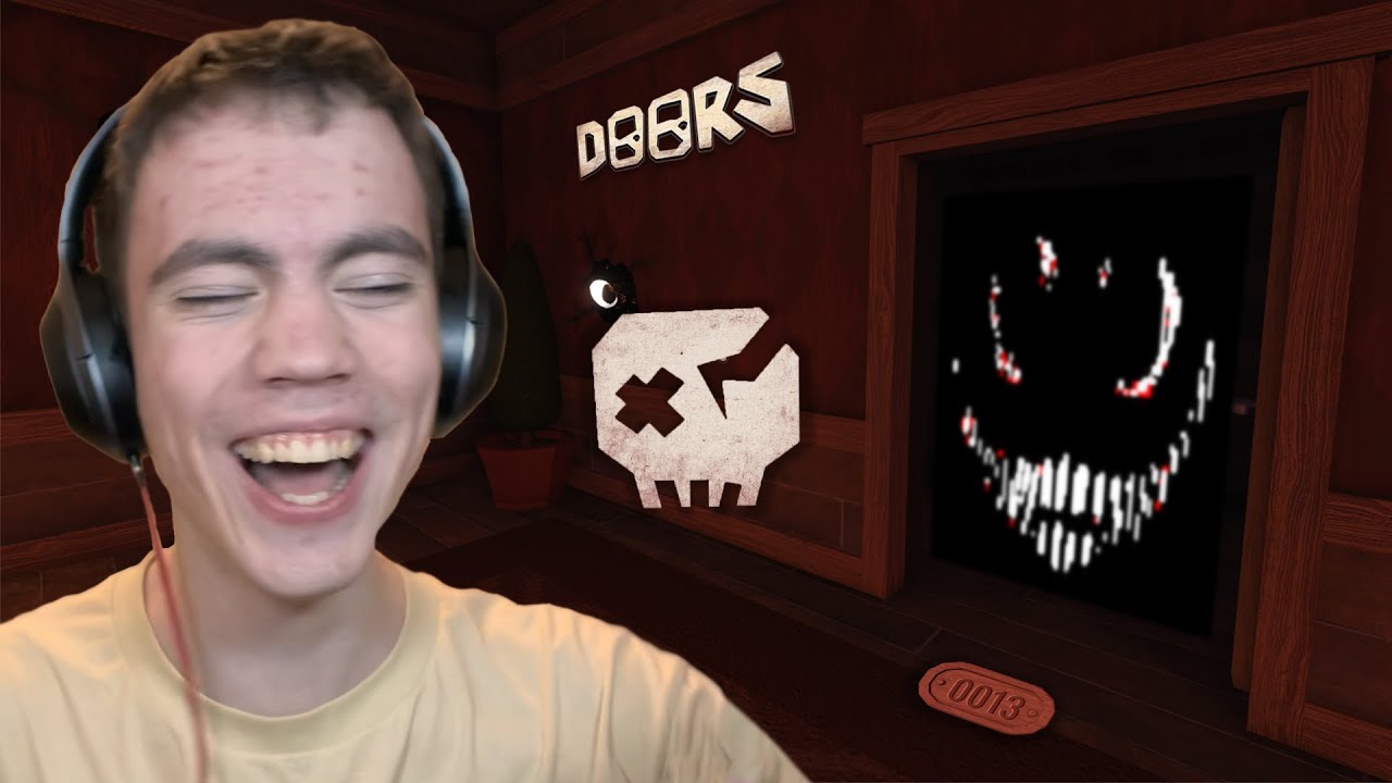 Failing Our Way Through Roblox DOORS! - YouTube