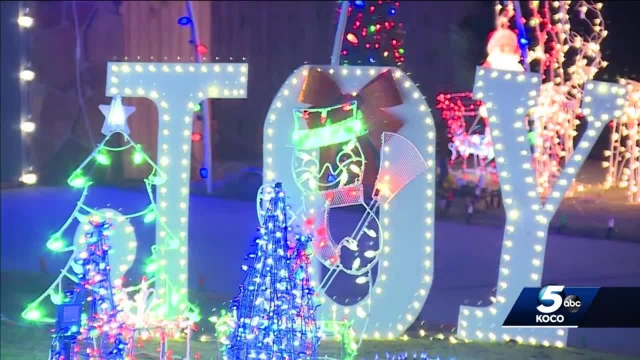 Edmond light show attracts large crowds this holiday season YouTube