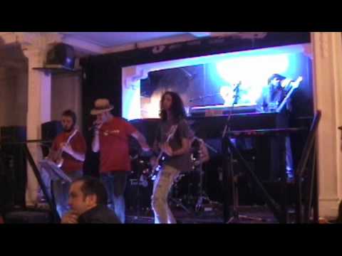 La Banda - Sweet Talker live al Seven Days (Genova...