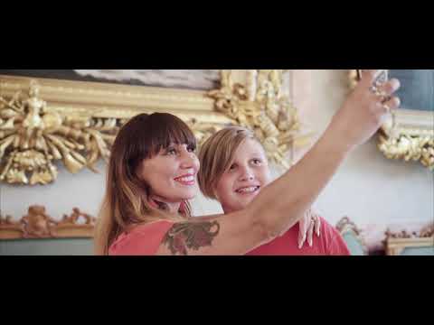 WELCOME TO HOUSE OF THE BLACK HEADS