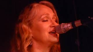 Joan Osborne at Cafe Istanbul 2018-04-29 YOU AIN&#39;T GOIN&#39;  NOWHERE