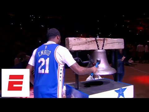Meek Mill chats with Eagles owner, rings bell wearing Joel Embiid jersey at 76ers-Heat game | ESPN