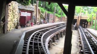 Check out one of hong kong disneyland's latest attractions! grizzly
gulch! an awesome high speed rollercoaster ride, and you get front row
seats! song is cal...