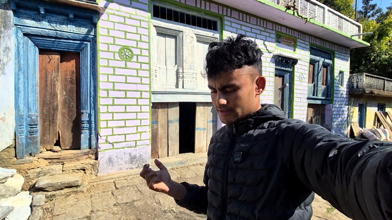 पुराने घर में काम शुरू हो चुका है। Village Life 