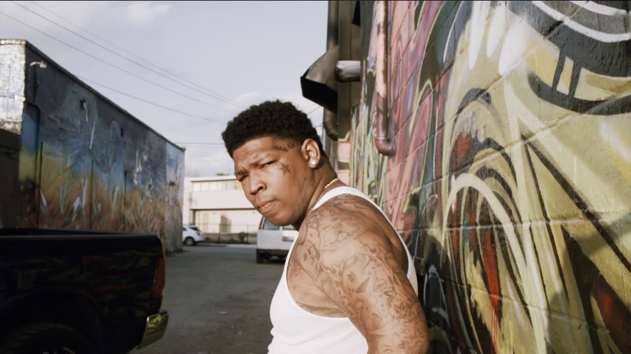 Watch Glizzy | Ngeniuss - Right Or Wrong (Directed By Solarshot) on YouTube Watch Glizzy | Ngeniuss - Right Or Wrong (Directed By Solarshot) on YouTube