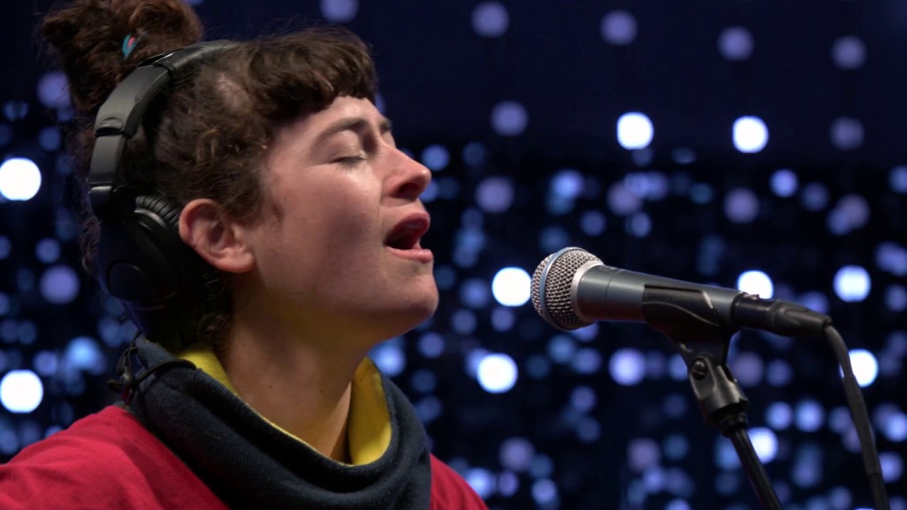 Sleduj This Is The Kit - Solid Grease (Live on KEXP) na YouTube Sleduj This Is The Kit - Solid Grease (Live on KEXP) na YouTube