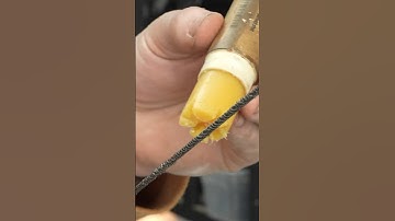 How to perfectly wax a bowstring #archery #bowmaking