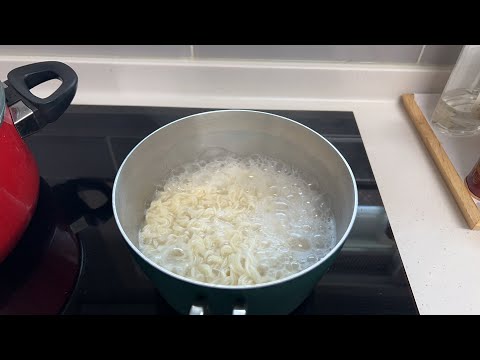 <strong>진라면</strong> 끓여 먹고 비빔면 그리는 영상