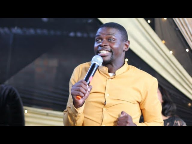 Ozayo Ndamase - IZIDALWA EZIKHOYO (Live)