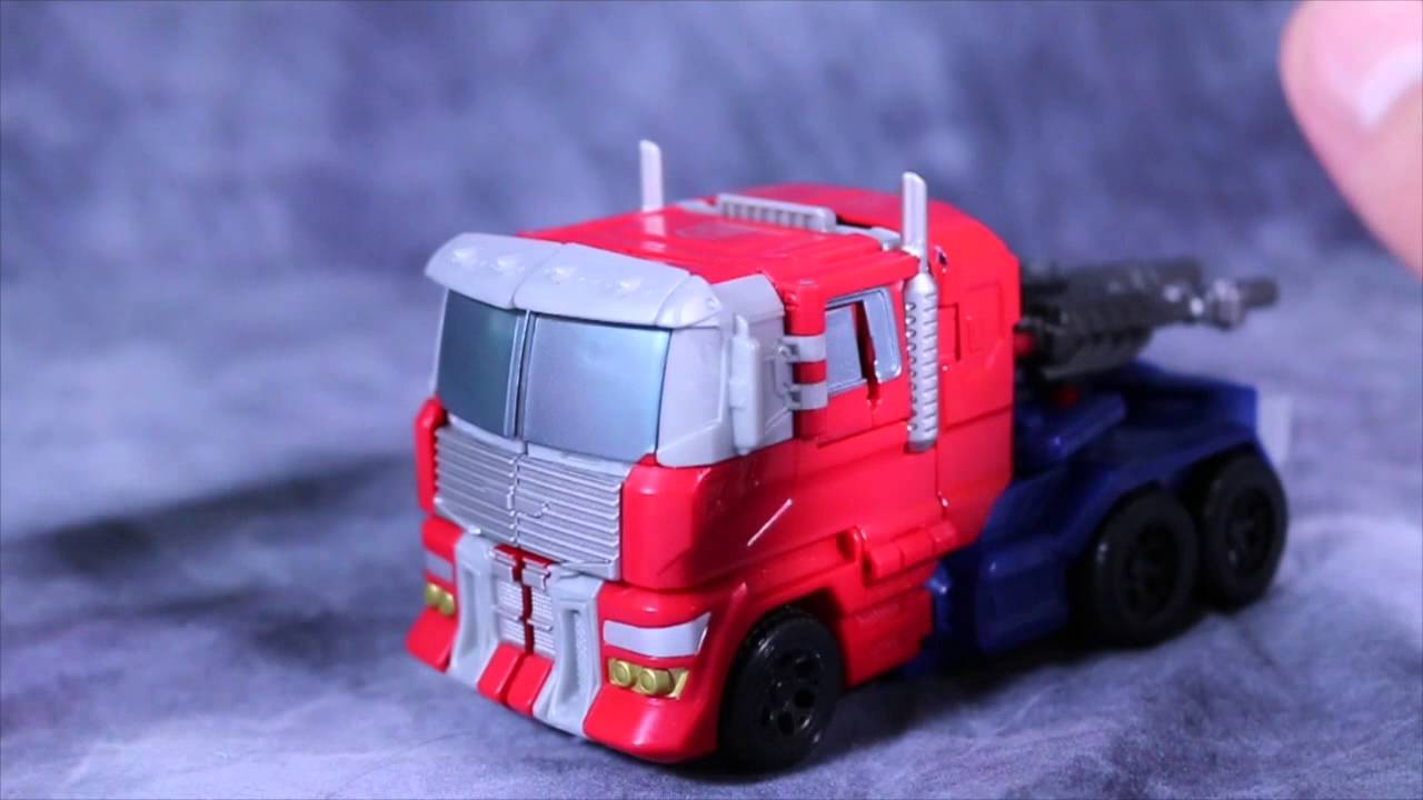 Transformers: Generations: Combiner Wars Voyager Optimus Prime