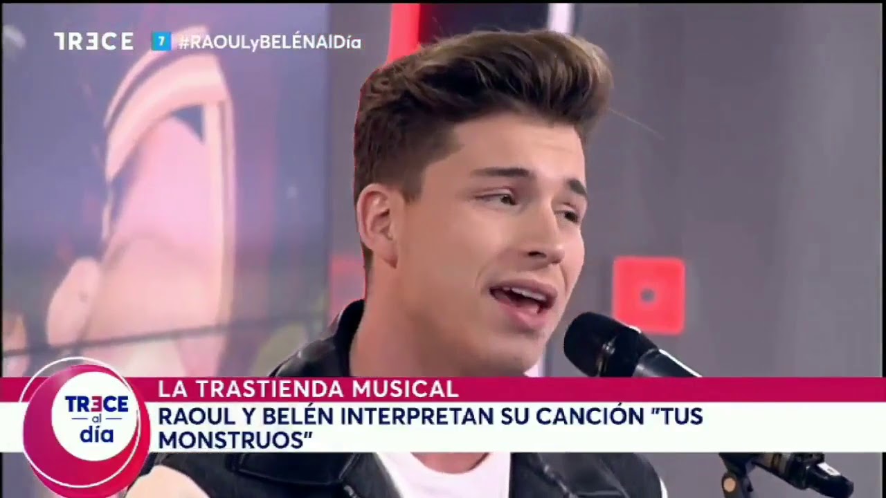 Belén y Raoul cantan 