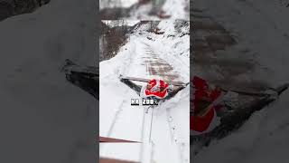 Очень необычный способ уборки снега с дороги