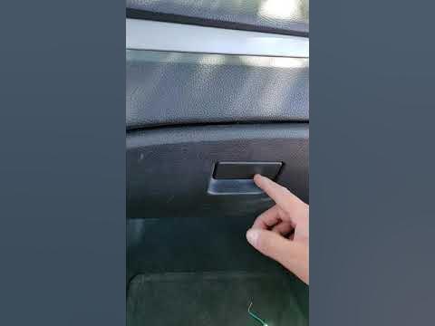 Replacing cabin air filter 2011 Ford fusion - YouTube