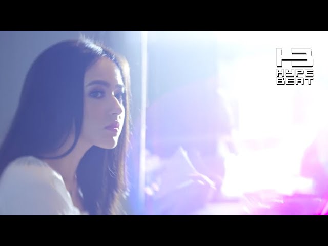 Hannah Delisha - Esok Masih Ada [Official Music Video] class=