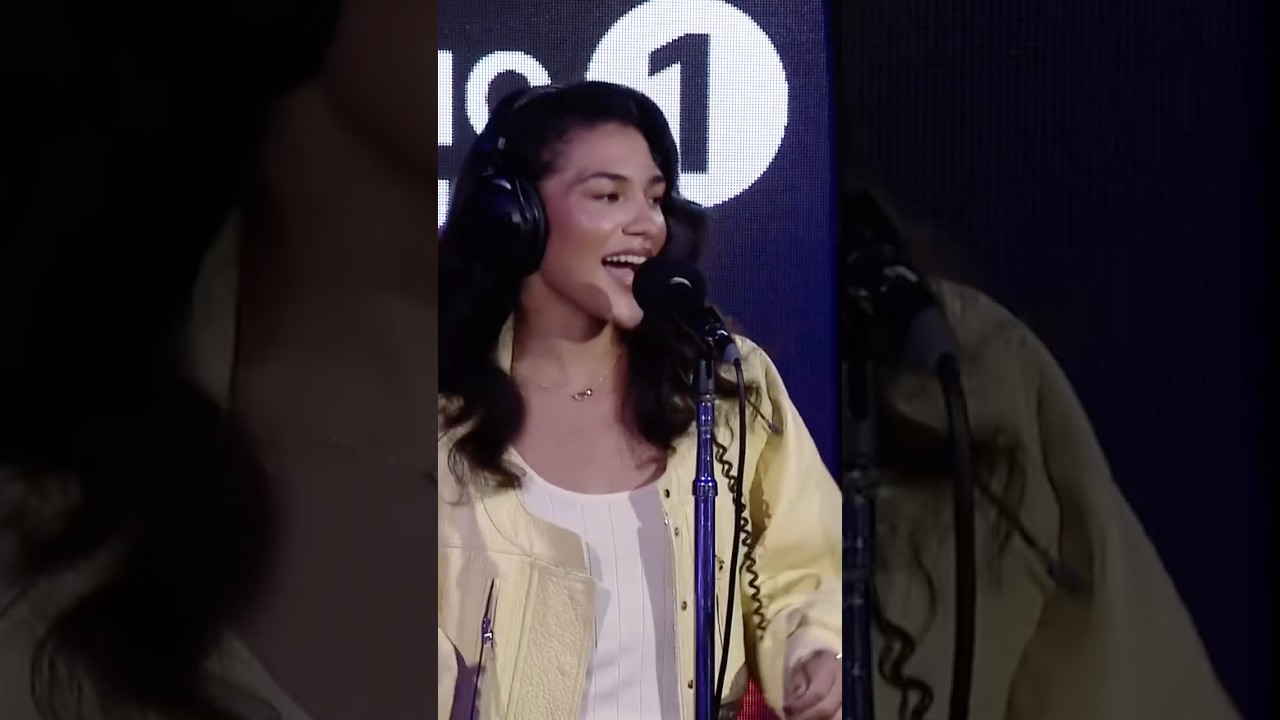 Olivia Dean - man i need for @bbcradio1 live lounge! big joy! #shorts #oliviadean