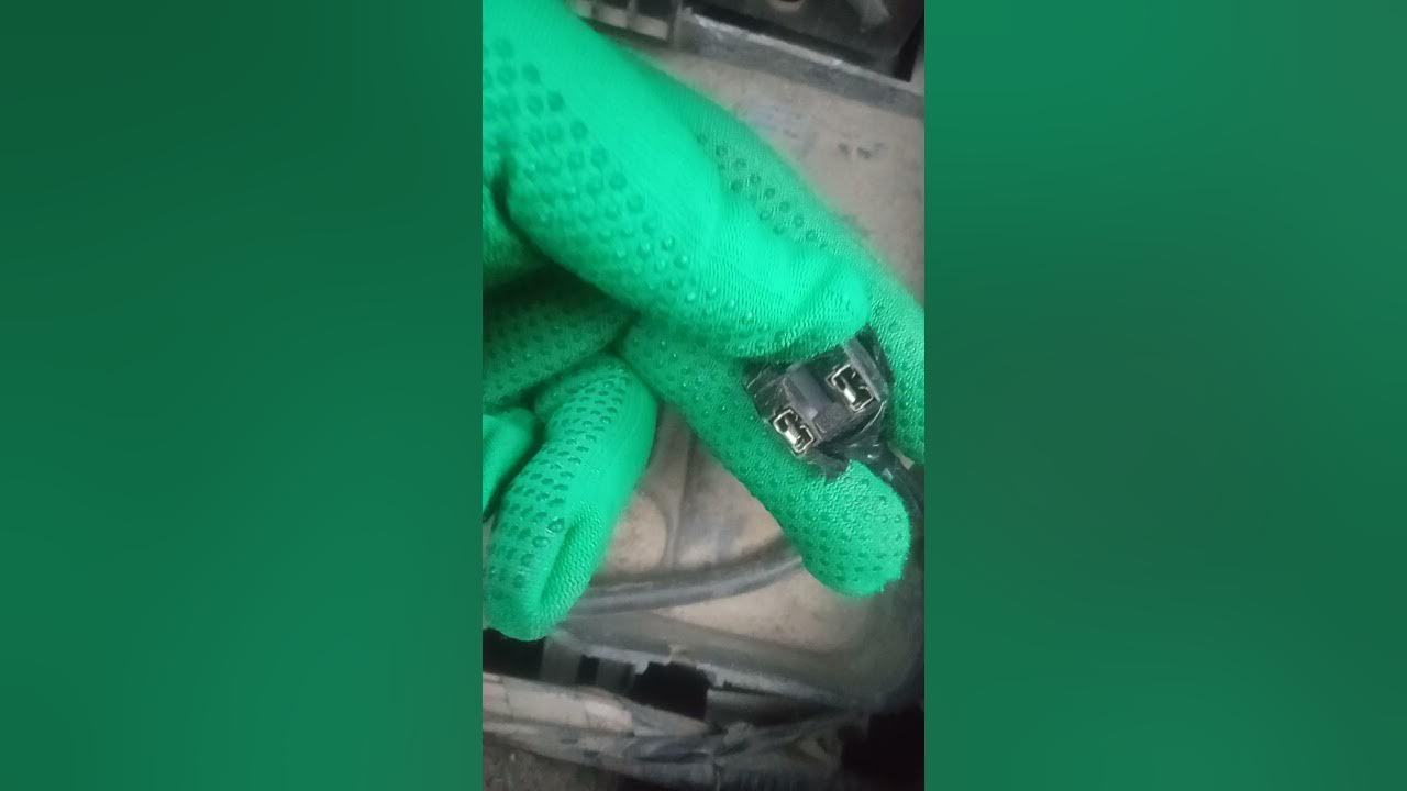 замена габаритных лампочек рено меган 2