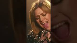 Kelly Clarkson BELTING a Bb5 in Where Have You Been!! #vocals #kellyclarkson #belts #highnotes