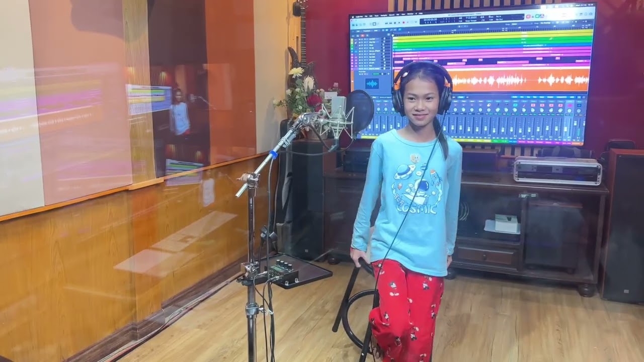 เบื้องหลังการใส่เสียงกลอนลำธิดาลาว จับปูใส่กระด้ง