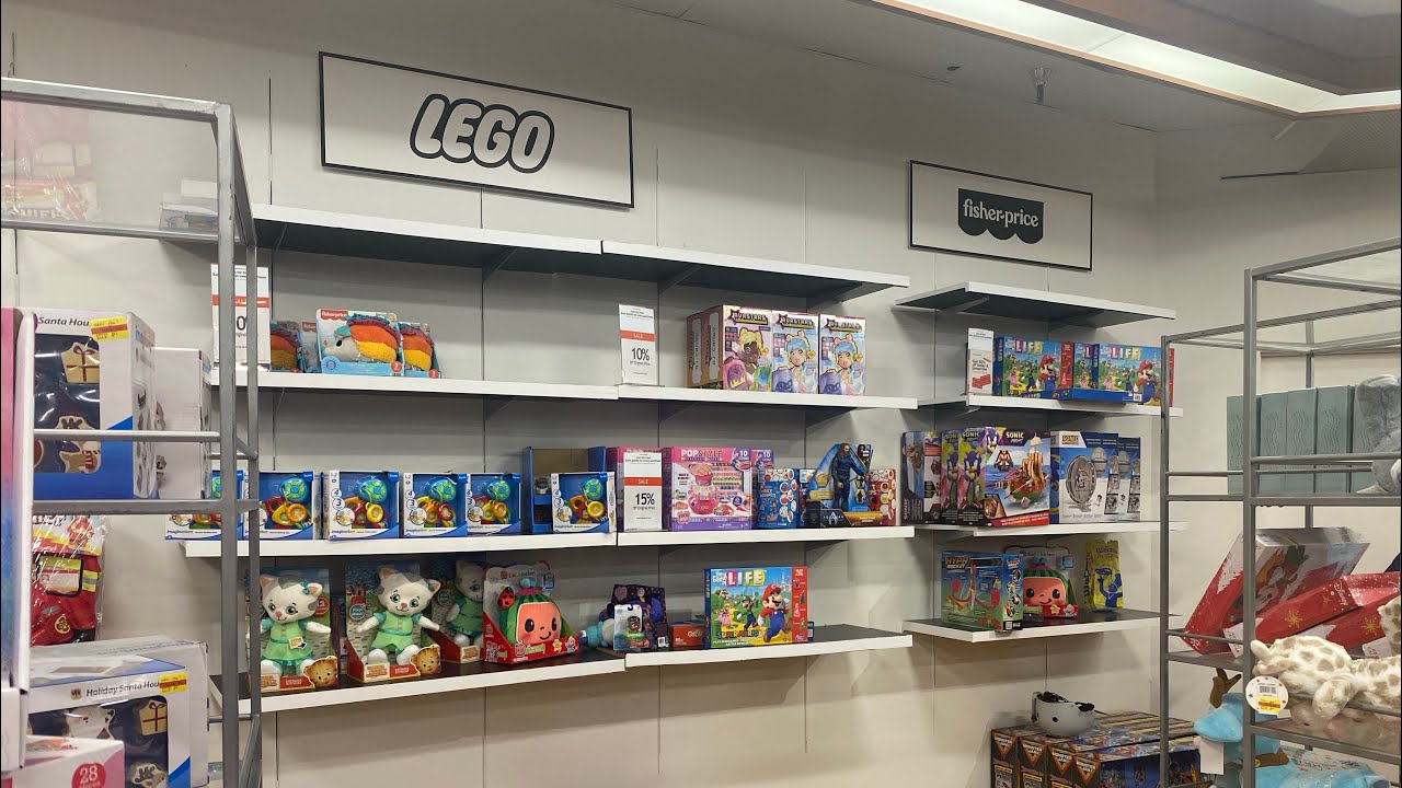 VISITING TOY R US IN LAKEWOOD MALL YouTube