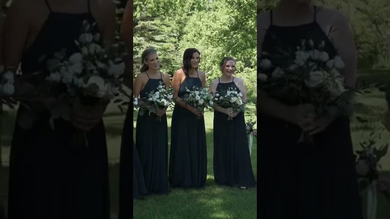 First Looks 😍 Who doesn’t love them? These are so fun! 