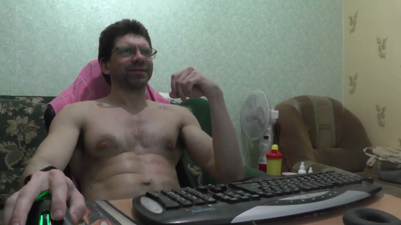 Случайно запустился стрим и застримил, как Эрик Датский работает в криптовалюте. Не рофл.