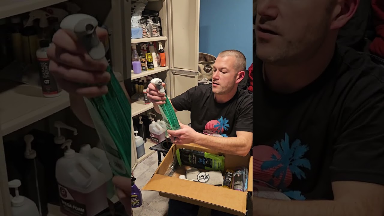 GloveBox Holiday Mystery Box!!! What's iniside?!?